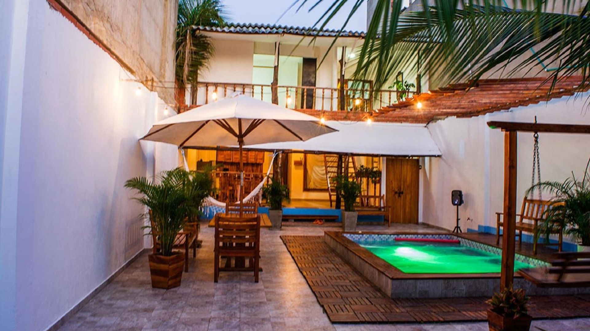 In - Hb9 Bed In Mixed Capsule Pensión Cartagena