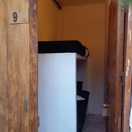 In - Hb9 Bed In Mixed Capsule Pensión